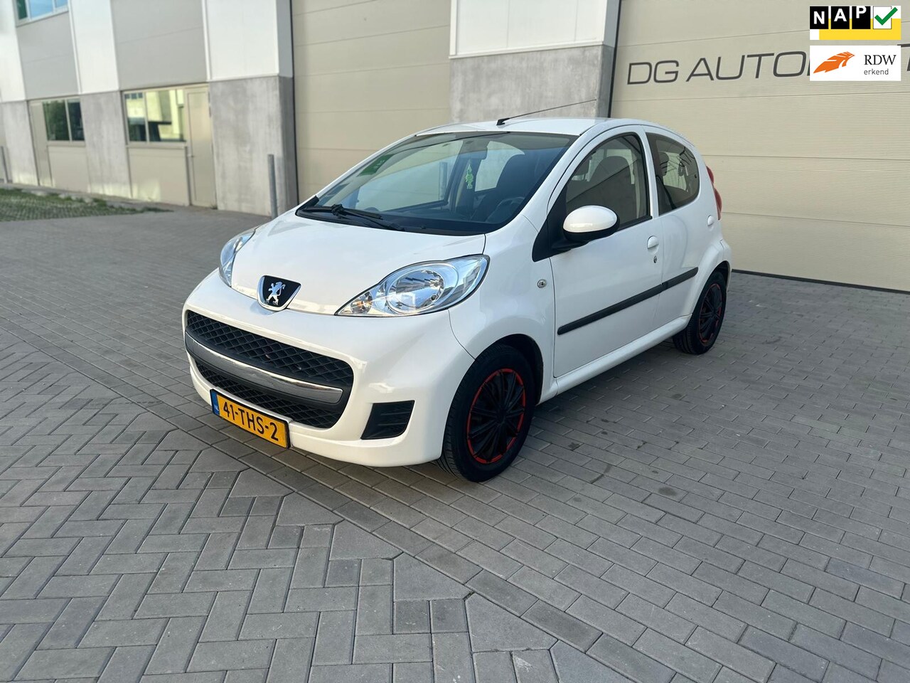 Peugeot 107 - 1.0-12V XS. 14-02-2026 APK. FACELIFT AIRCO ELEKTRISCHE RAMEN - AutoWereld.nl