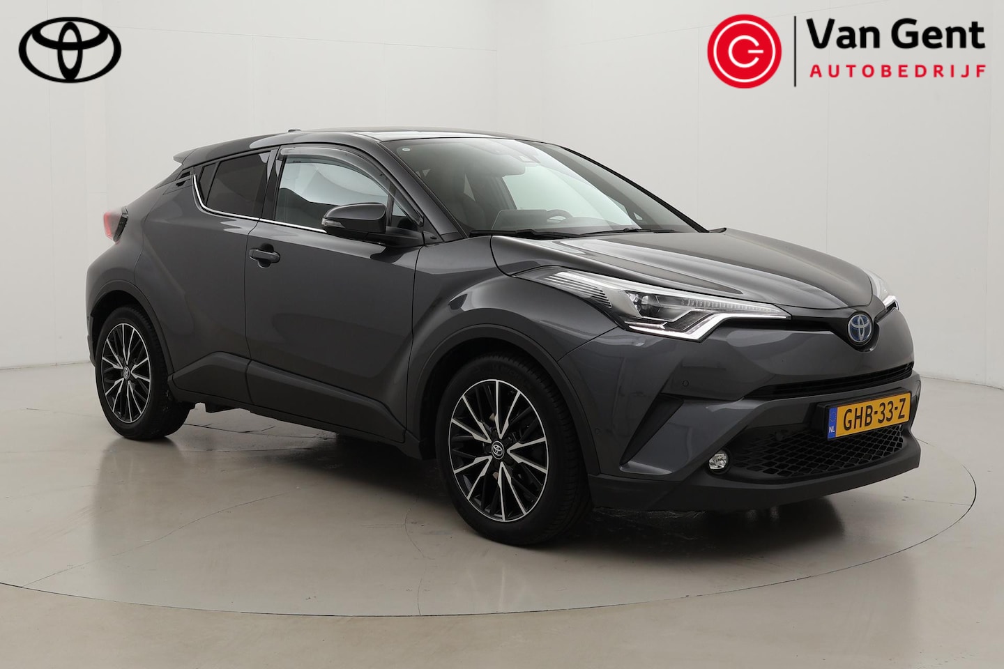 Toyota C-HR - 1.8 Hybrid Executive | Trekhaak | Navigatie | Dodehoek detectie | Stoelverwarming | Adapti - AutoWereld.nl