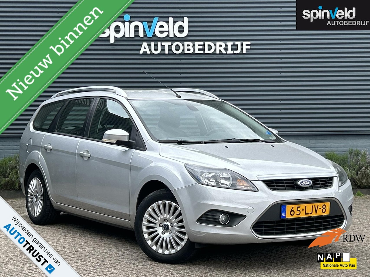 Ford Focus Wagon - 1.8 Limited BJ'10 - AutoWereld.nl