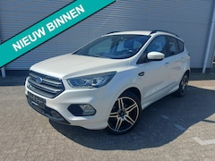 Ford Kuga - 1.5 EcoBoost ST Line, Parelmoer wit, afneembare trekhaak,