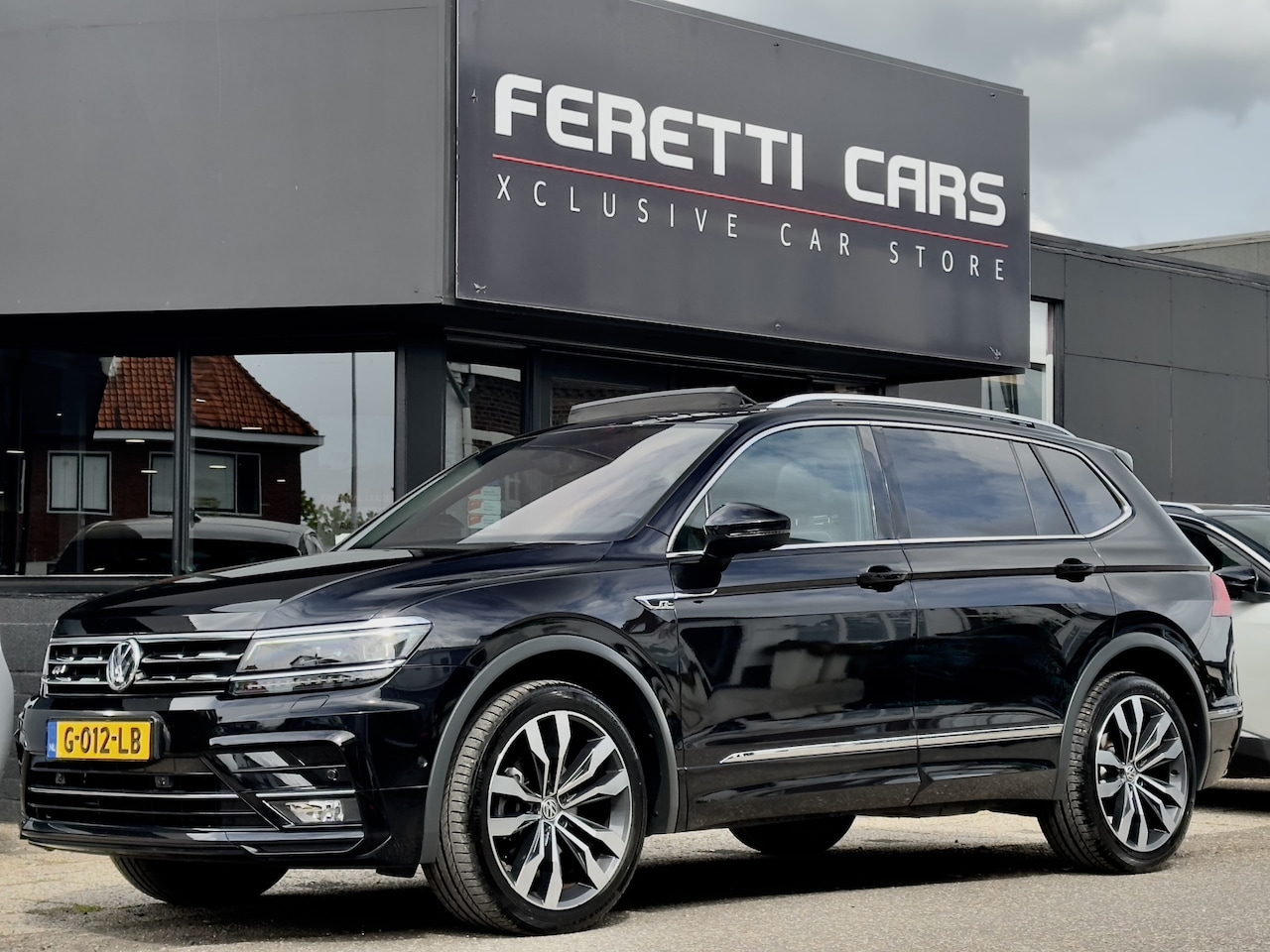 Volkswagen Tiguan Allspace - 1.5 TSI AUT7 HIGHLINE 3X R-LINE PANODAK VOL-LEDER 20 INCH-LMV NAVI CAMERA DIGI-DASH APPLE- - AutoWereld.nl