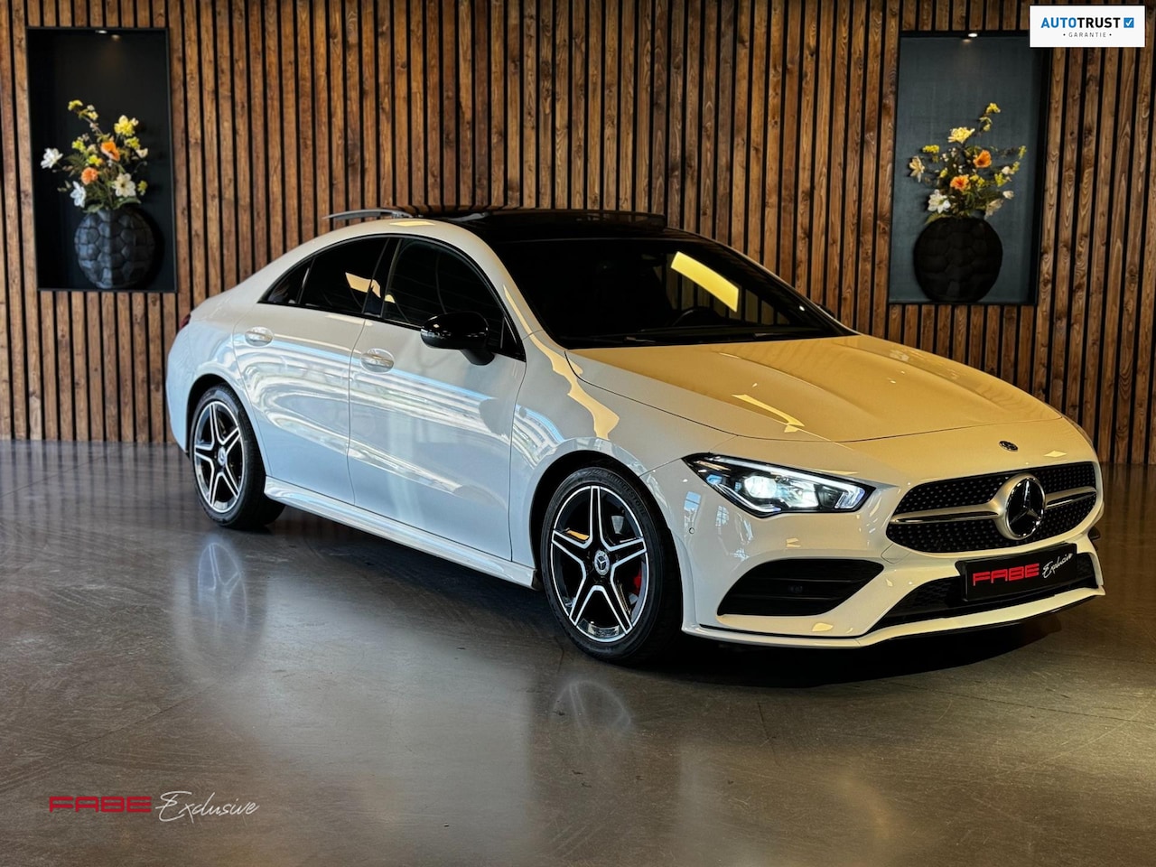 Mercedes-Benz CLA-Klasse - 180 Business Solution AMG/Panorama/Camera/Sfeerverlichting - AutoWereld.nl