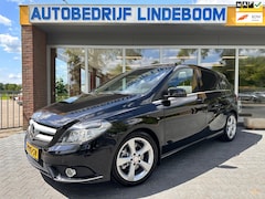 Mercedes-Benz B-klasse - 180 trekhaak Automaat Panoramadak leder