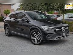 Mercedes-Benz GLA-Klasse - 250 e Progressive Widescreen Sfeerverlichting Camera PDC LED 18''