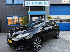 Nissan Qashqai - 1.2 Premier Edition 116PK|NAVI|Xenon|360Camera|PANO|Leder|Detectie|StoelVW|Bluetooth|Lane