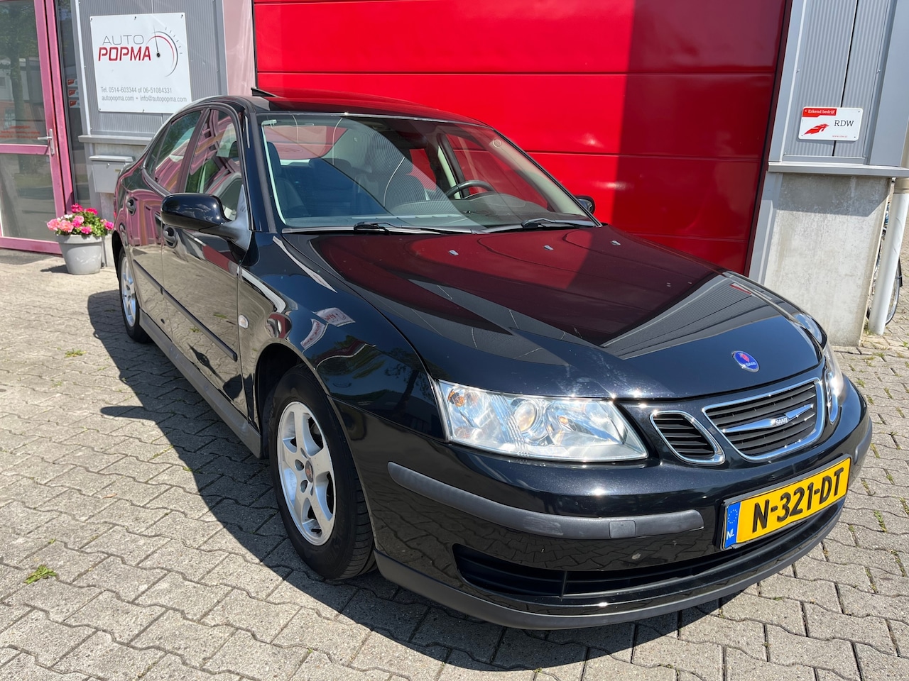 Saab 9-3 Sport Sedan - 1.8 Linear 122pk Youngtimer / Fabrieksdak / Leer met stoelverw. / 15" LM / Parkeersensoren - AutoWereld.nl