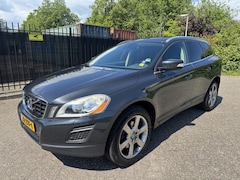 Volvo XC60 - 2.0 T5 Summum Pano/Leer/Stoelverw/CAM/Clima