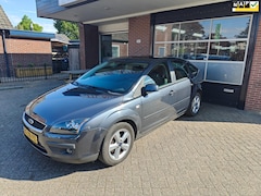 Ford Focus - 1.8-16V Ambiente Flexifuel, Trekhaak, Airco, Cruise, Navi, NAP