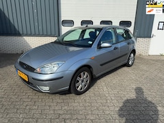 Ford Focus - 1.6-16V Futura