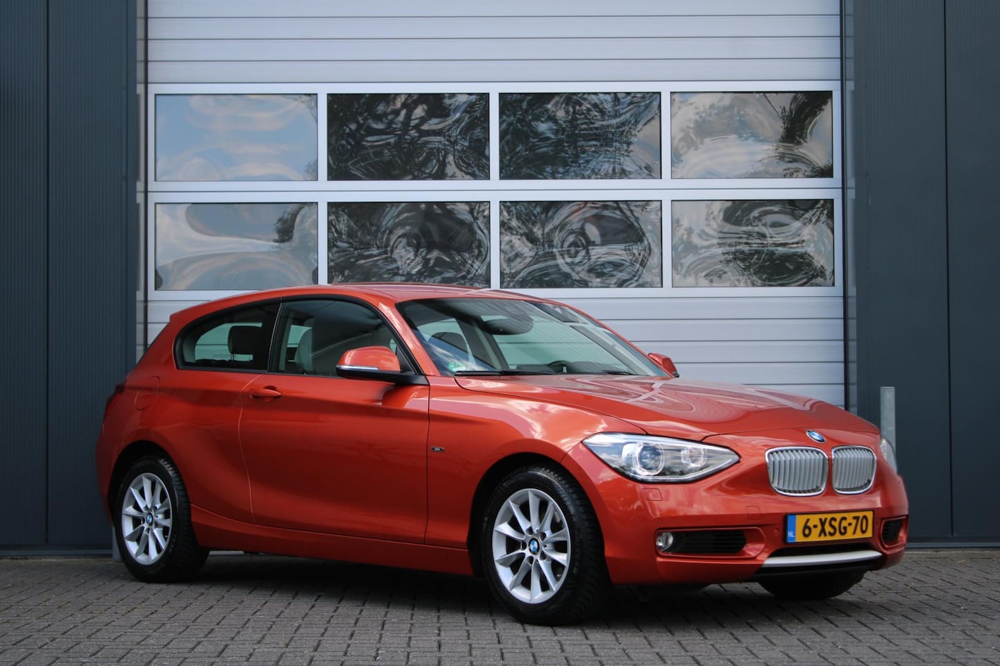 BMW 1-serie - 118i Executive Clima/Cruise/Navi/Bi-Xenon/Camera/Bluetooth/PDC/1e.Eigenaar/Dealeronderhoud - AutoWereld.nl