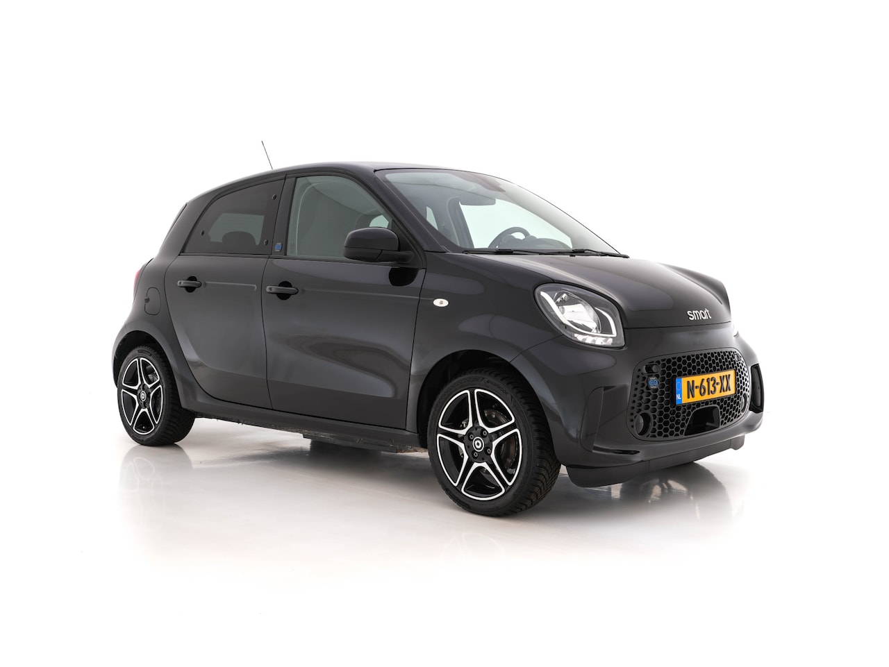 Smart Forfour - EQ Comfort Pack-Sport 18 kWh [ 3-Fase ] (INCL-BTW) *COMFORT-SEATS | CARPLAY  | AIRCO | CRU - AutoWereld.nl