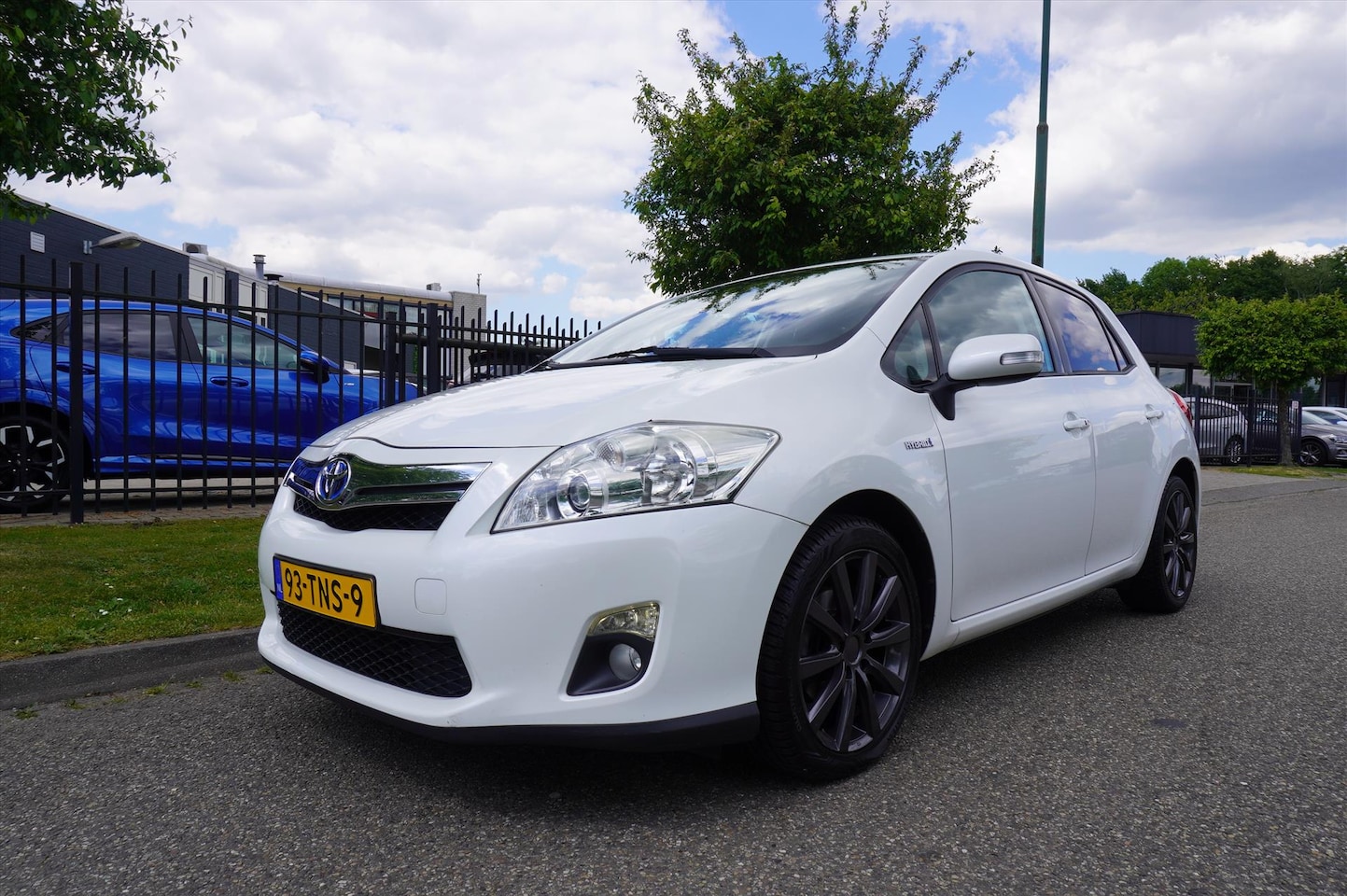 Toyota Auris - 1.8 Full Hybrid 136PK 5D CVT Dynamic Business Multi Media - AutoWereld.nl