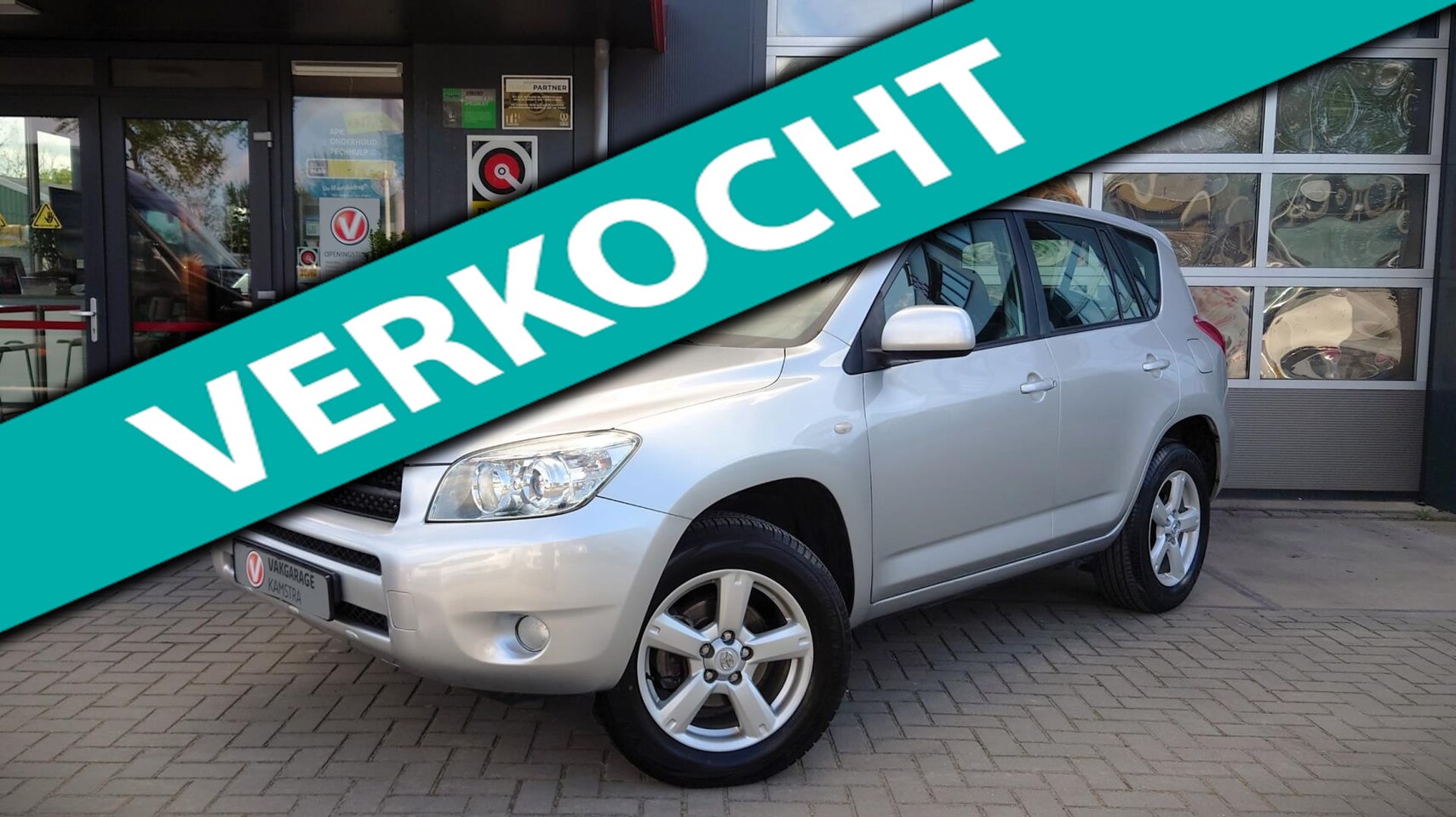 Toyota RAV4 - 2.0 VVTi Linea Sol NAP Clima/Cruise/trekhaak - AutoWereld.nl