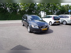 Volvo V70 - 1.6 T4 Nordic AUTOMAAT TREKHAAK LEER STOELVERWARMING