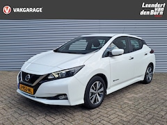 Nissan LEAF - Acenta 40 kWh Navigatie | Camera | Stoel en stuur verwarming | DAB | Apple Carplay/Android