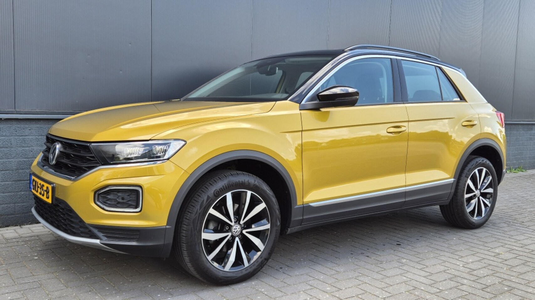 Volkswagen T-Roc - TSI Style Business *Led*pano*blind-spot*clima*lane-ass*beats*nav - AutoWereld.nl