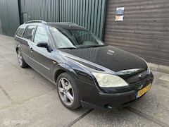 Ford Mondeo Wagon - 1.8-16V Ambiente