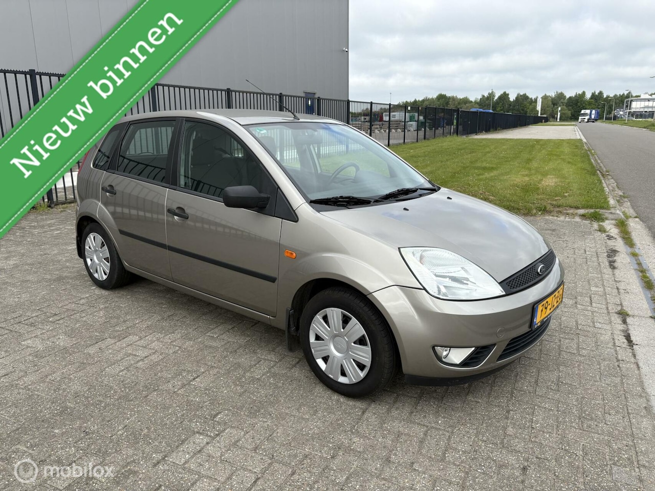 Ford Fiesta - 1.4-16V Ambiente 1.4-16V Ambiente - AutoWereld.nl