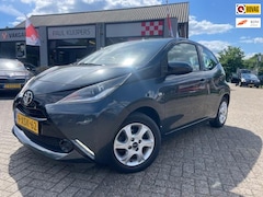 Toyota Aygo - 1.0 VVT-i x-play *airco + camera + LM-velgen