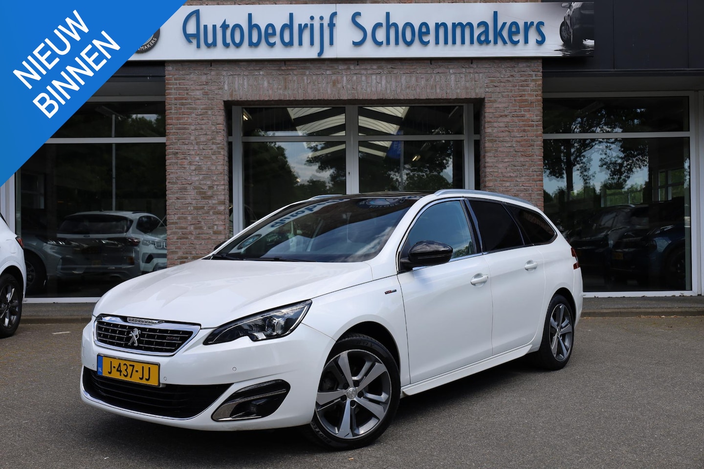 Peugeot 308 SW - 1.2 PureTech GT-line PANO HALFLEER NAVI ZWARTE-HEMEL CRUISE 2xPDC CLIMA 17"LMV FULL-LED - AutoWereld.nl