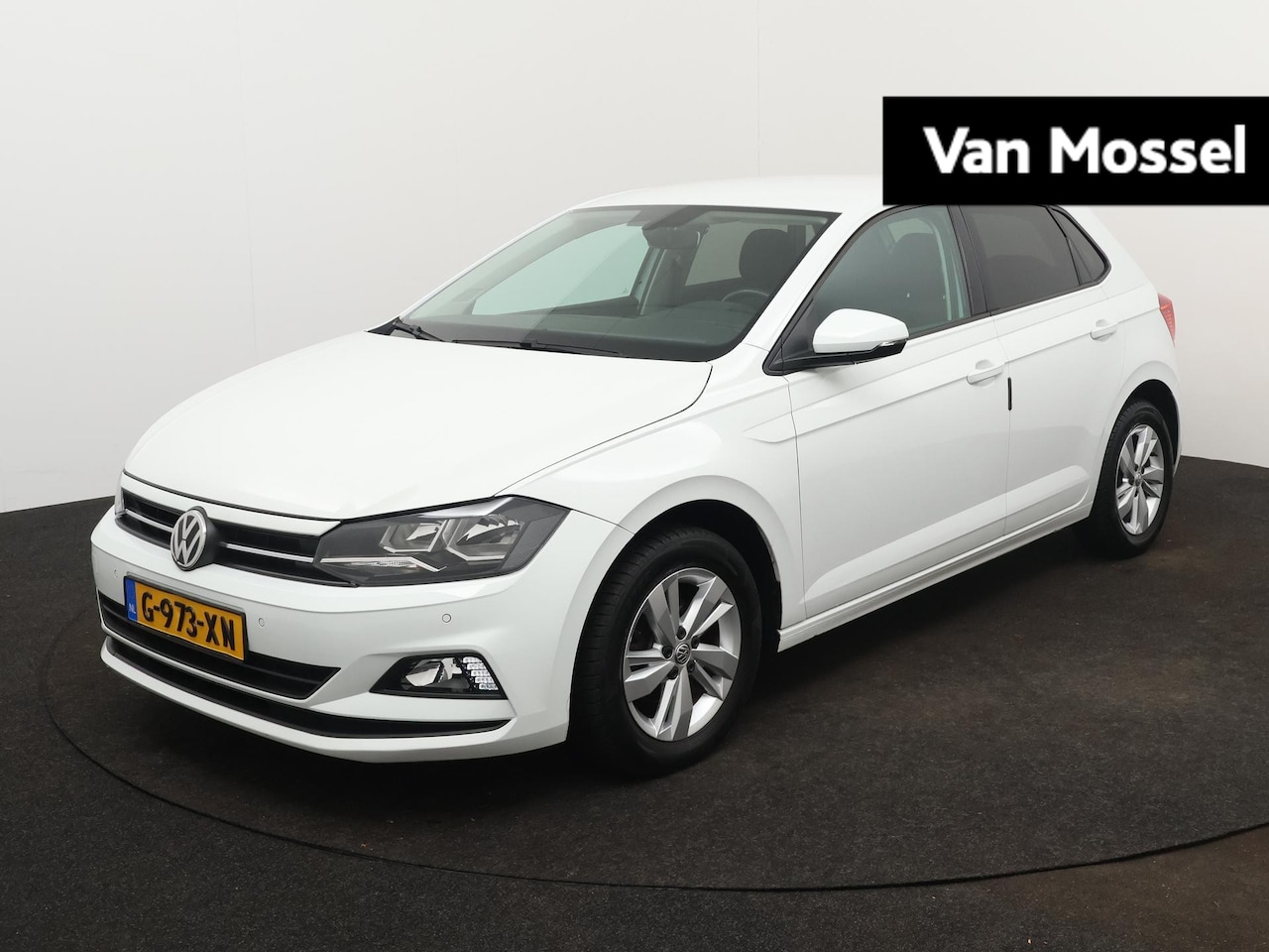 Volkswagen Polo - 1.0 TSI Highline | Automaat | Parkeersensoren Voor + Achter | Stoelverwarming | Climatroni - AutoWereld.nl