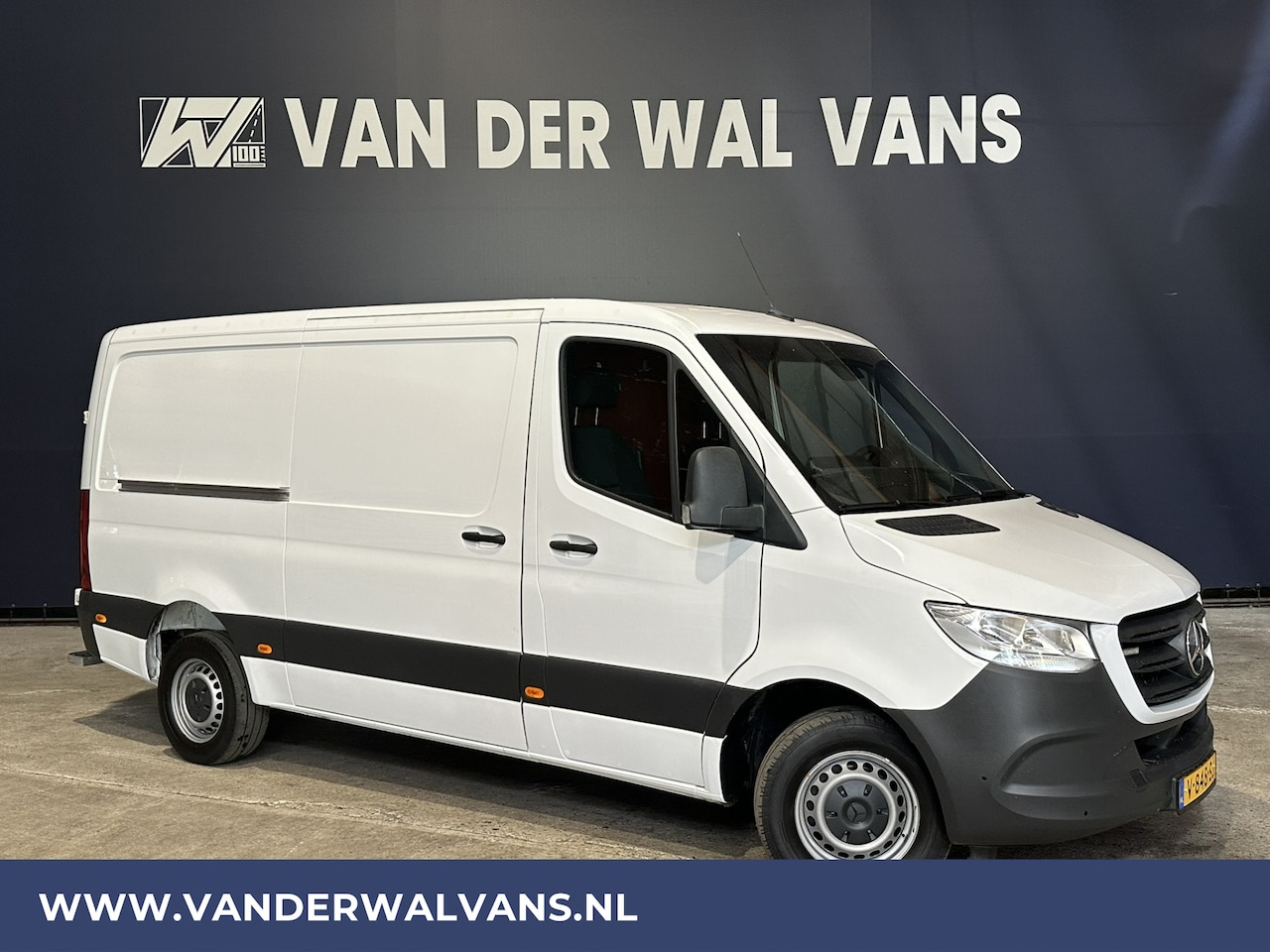 Mercedes-Benz Sprinter - 316 CDI 164pk L2H1 Euro6 Airco | 2800kg Trekhaak | Camera | Apple Carplay Parkeersensoren, - AutoWereld.nl