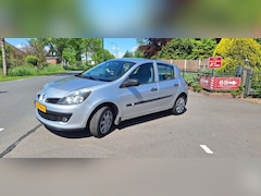 Renault Clio - 1.2 Special Line