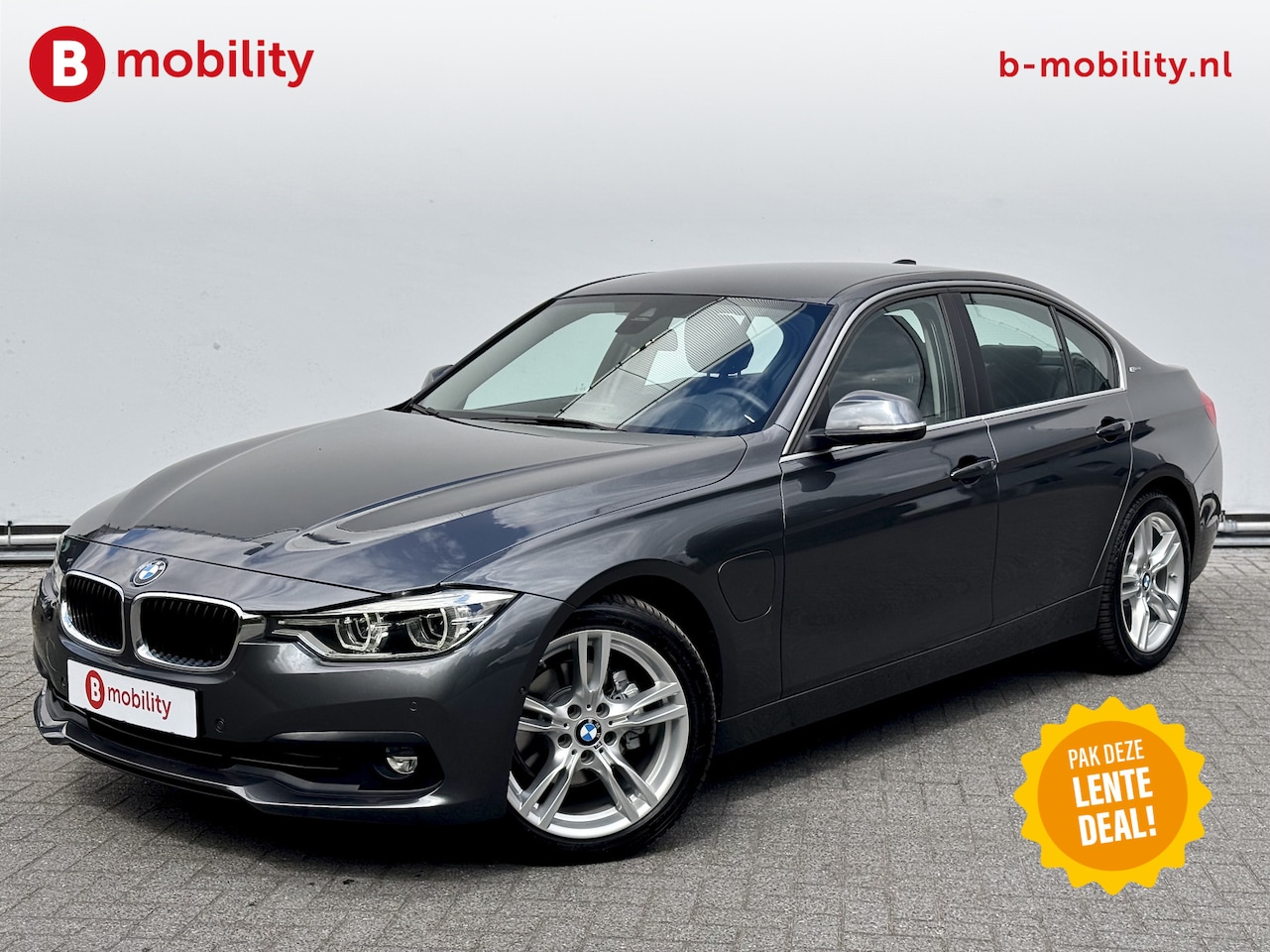 BMW 3-serie - 330e High Executive Apple CarPlay Head-Up Display | Hifi | 360 Camera | Leer | LED Koplamp - AutoWereld.nl