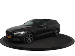 Volvo V60 - T6 AWD Plus Dark | Panoramisch schuif/kanteldak | Stoel & stuurwielverwarming | Parkeerver