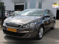 Peugeot 308 SW - 1.2 PureTech Blue Lease Exec. Pano Navi PDC