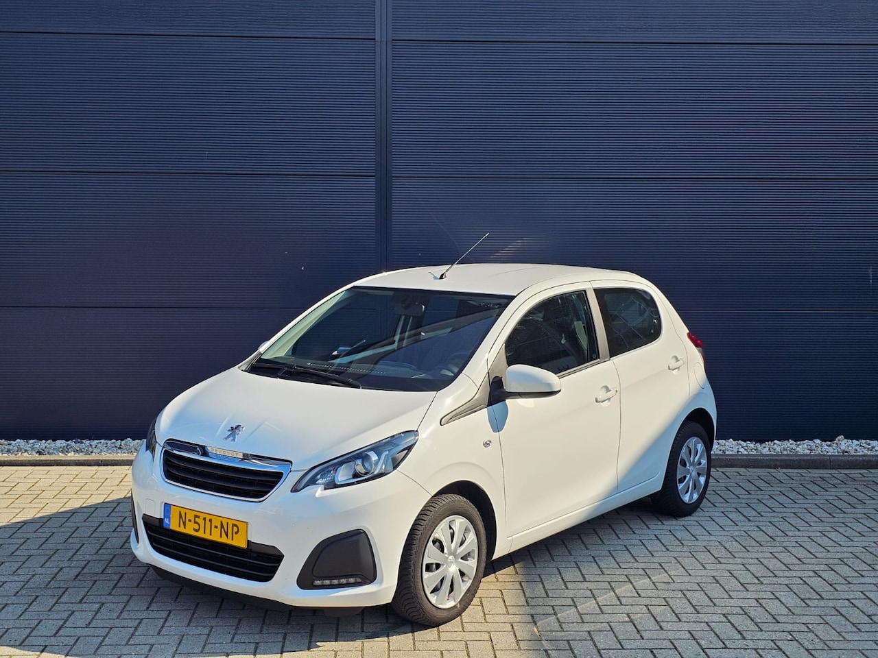 Peugeot 108 - Active I 5Drs I Multi media scherm | Camera | All Season banden - AutoWereld.nl