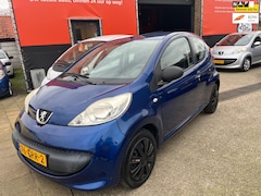 Peugeot 107 - 1.0-12V XR / nwe apk