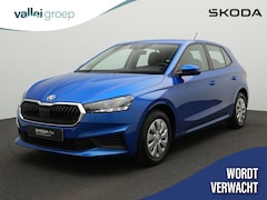 Skoda Fabia - 1.0 MPI 80 pk Ambition | Parkeersensoren achter | Apple Carplay / Android Auto | Cruise Co