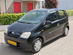 Daihatsu Cuore - 1.0-12V Tokyo Automaat. Heeft rijbare schade