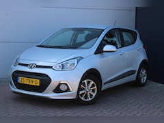 Hyundai i10 - 1.0i Premium BLUETOOTH - 14 '' INCH LICHTMETALEN VELGEN - DEURSTOOTLIJSTENSET - AANSLUITEN