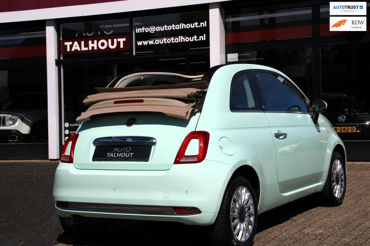 Fiat 500 C - 1.2 Lounge - MINTGROEN, CABRIO, NAVIGATIE, LED, 4 CILINDER - AutoWereld.nl