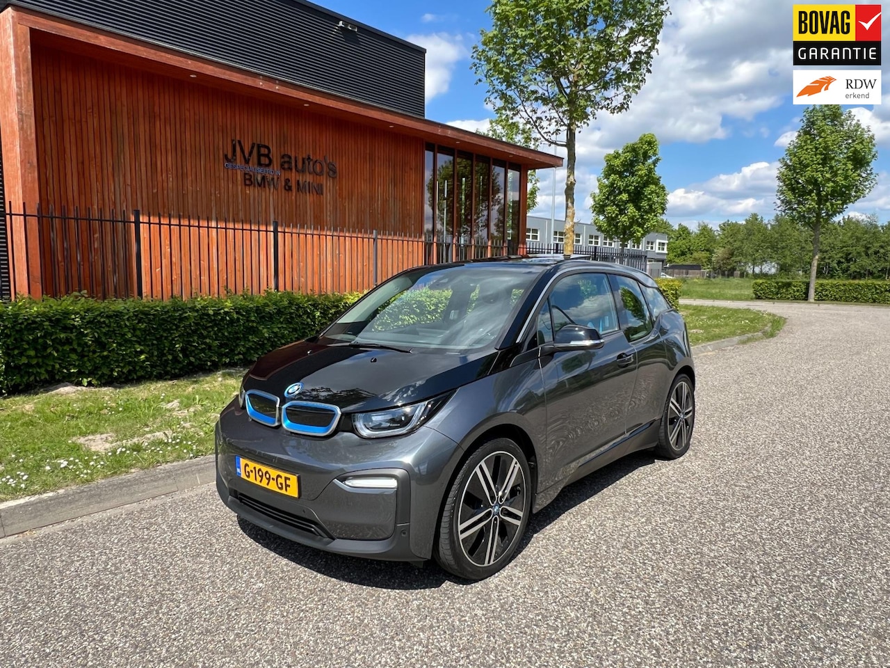 BMW i3 - 120Ah, camera, glasdak, H&K, 20" - AutoWereld.nl