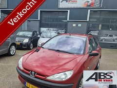 Peugeot 206 - 1.6-16V Gentry AUTOMAAT AIRCO APK MEI 2026