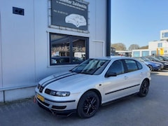 Seat Leon - 1.6-16V Stella airco spoiler pakket apart