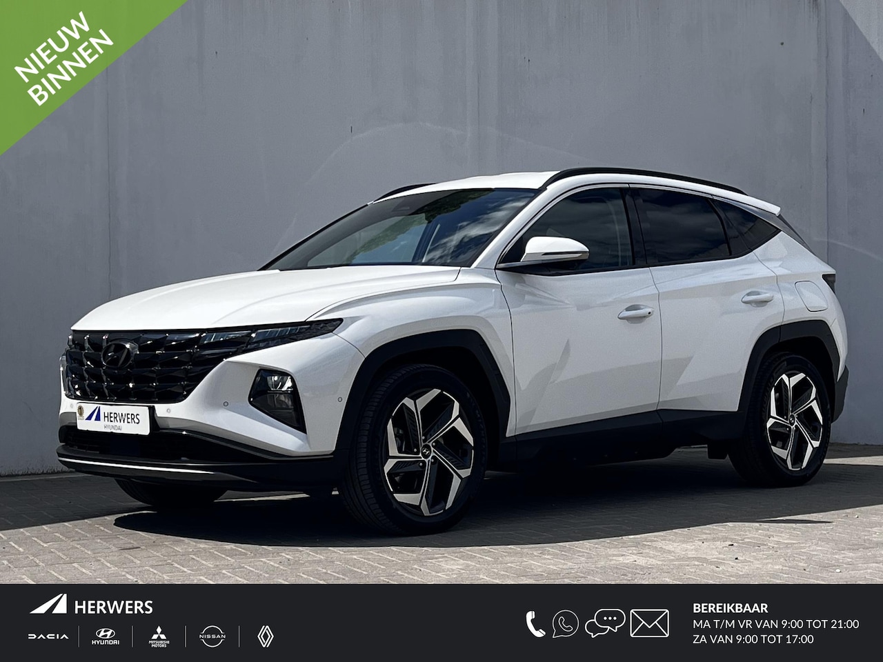 Hyundai Tucson - 1.6 T-GDI PHEV Premium 4WD 265pk automaat / Weinig km / Dealer onderhouden / Accu SoH 100% - AutoWereld.nl