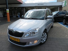 Skoda Fabia Combi - 1.2 TSI STYLE VOL DEALERONDERHOUDEN RIJDT GOED