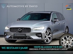 Volvo V60 - 2.0 B3 163 PK R-DESIGN AUTOMAAT / BTW AUTO / TREKHAAK / PANORAMADAK / ACHTERBANKVERWARMING