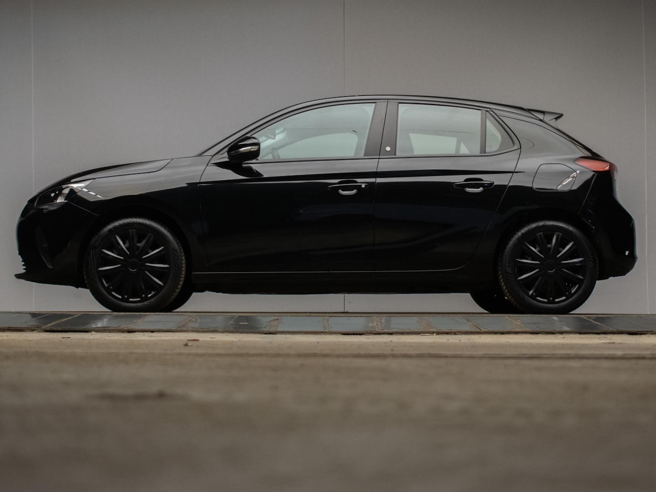 Opel Corsa-e - Edition 50 kWh Sport (APPLE CARPLAY,NAVI,CRUISE,LED,KEYLESS,LANE ASSIST,PDC,LEDER,BLACKPAC - AutoWereld.nl