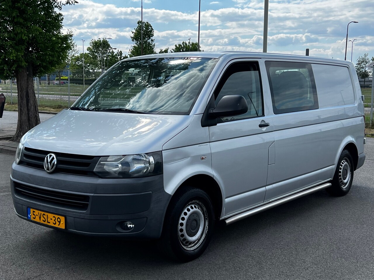 Volkswagen Transporter - 2.0 TDI 75KW L2H1 DC Comfortline - MARGE - Rolstoellift - AutoWereld.nl