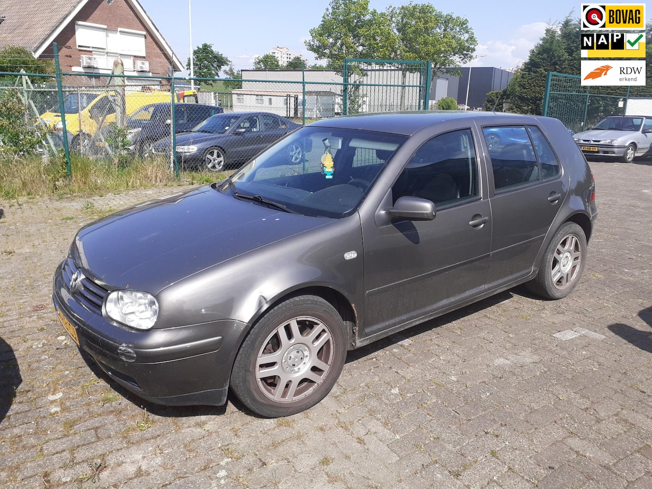 Volkswagen Golf - 2.3 V5 Highline 2.3 V5 Highline - AutoWereld.nl