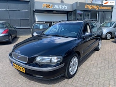 Volvo V70 - 2.4 / 170PK / COMFORTLINE / LEDER / AIRCO