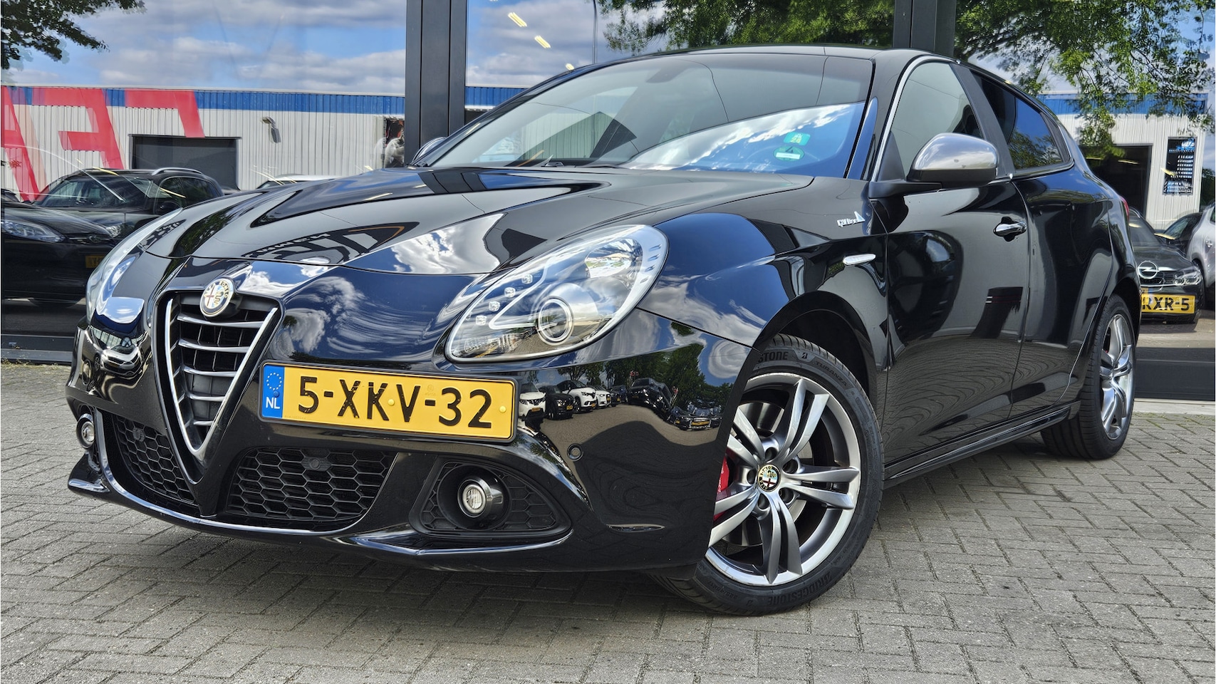Alfa Romeo Giulietta - 1.4 T Exclusive QV Line + ALCANTARA + LM VELGEN + NAVI + KLIMA - AutoWereld.nl