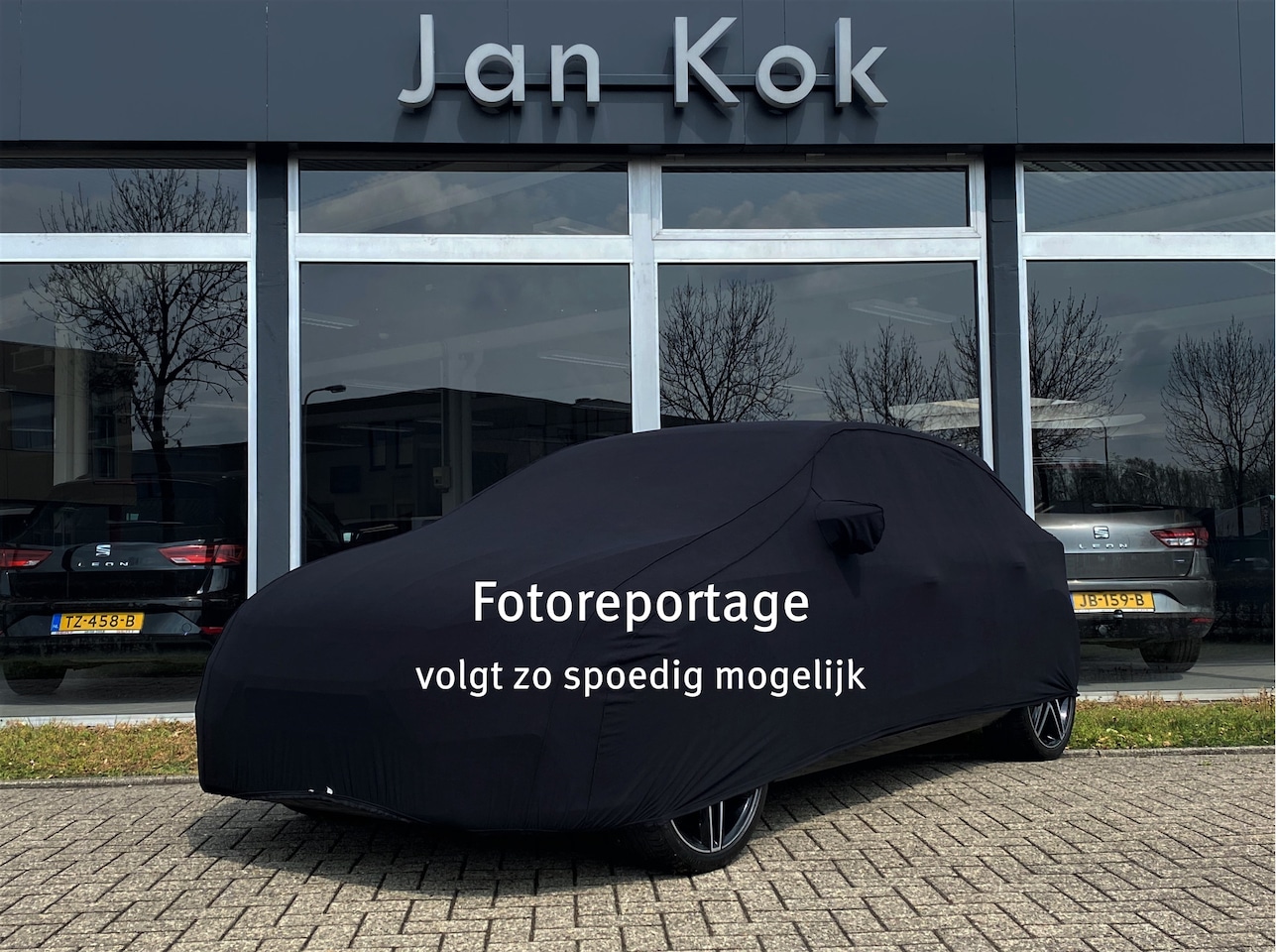 Seat Leon ST - 1.5 TSi 150 pk FR Ultimate Edition Black | Panoramadak | Beats | Winter - AutoWereld.nl