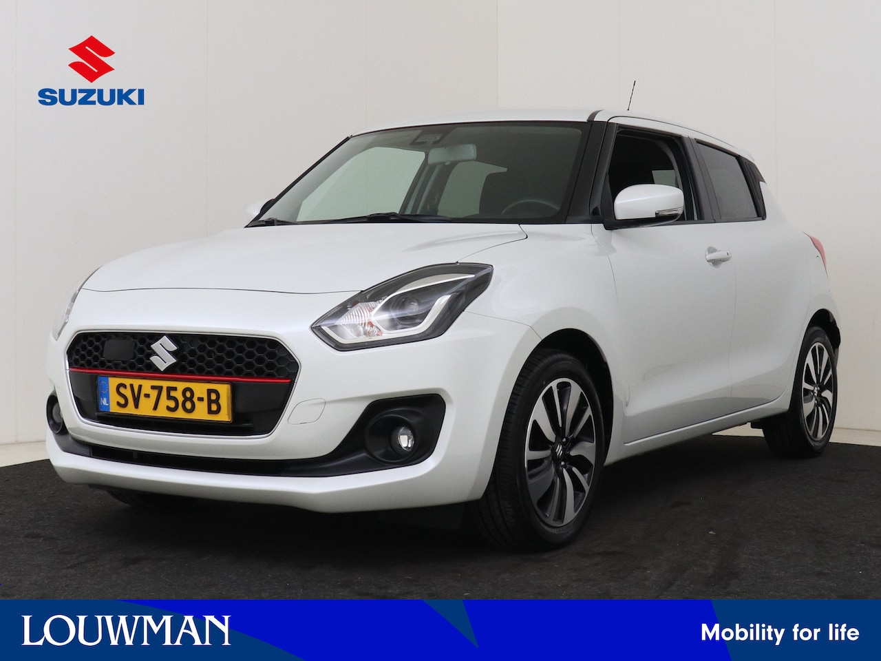 Suzuki Swift - 1.0 Stijl I Navigatie I Climate Control I Cruise Control I Camera I Stoelverwarming Voor I - AutoWereld.nl