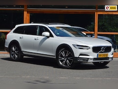 Volvo V90 Cross Country - D4 Pro | Bowers & Wilkins | Head-Up | Massage & Geventileerde stoelen | Trekhaak | Pilot-A